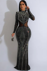 Glamorous – Langärmliges Maxi-Abendkleid mit Stehkragen und Strasssteinen – Schwarz